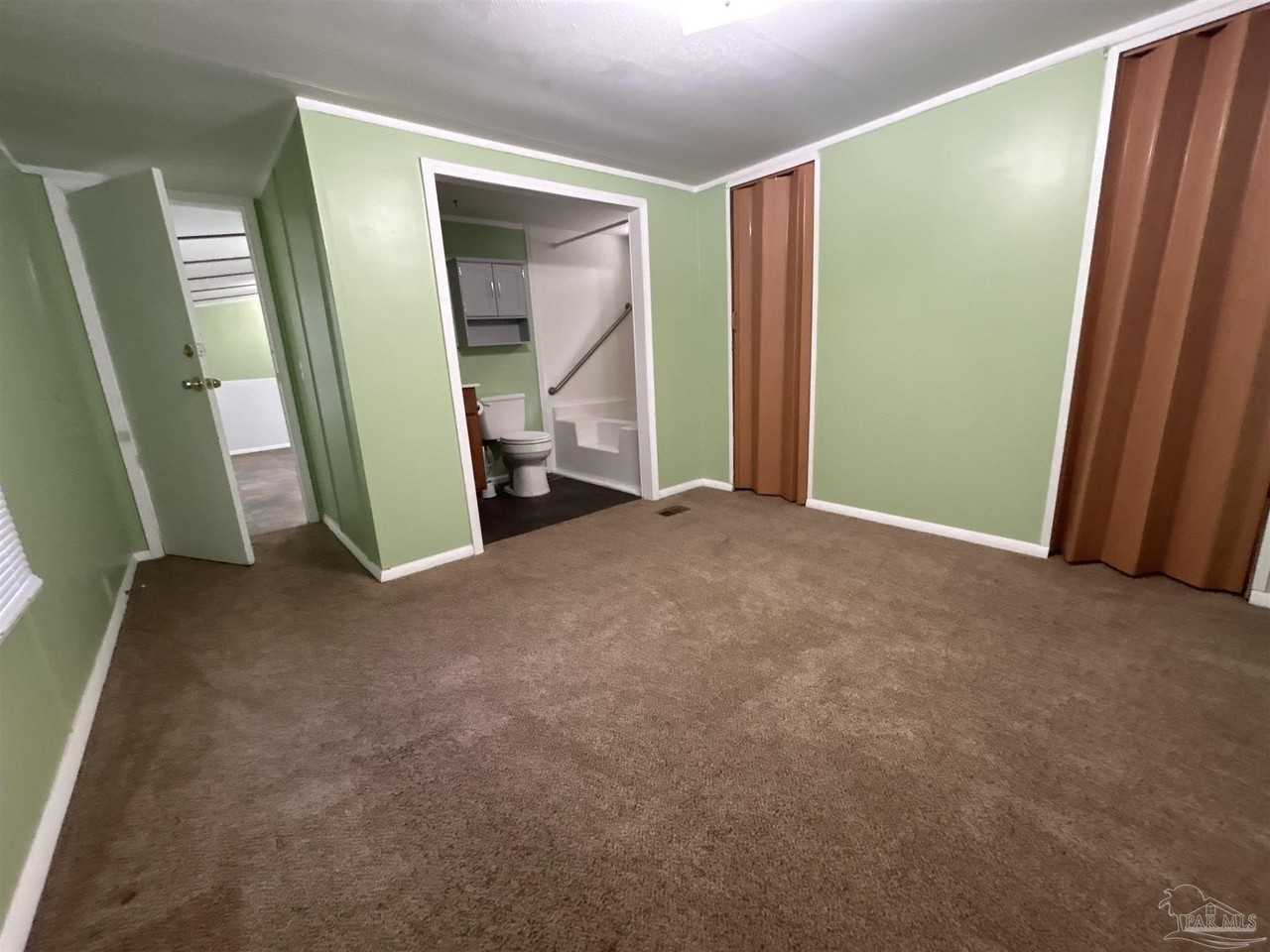 6453 Hunter St - Photo 5 of 10