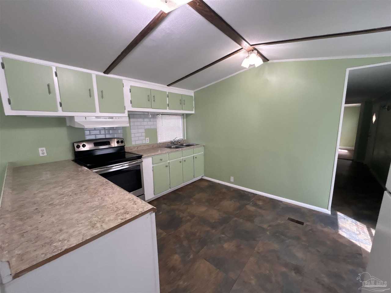 6453 Hunter St - Photo 7 of 10