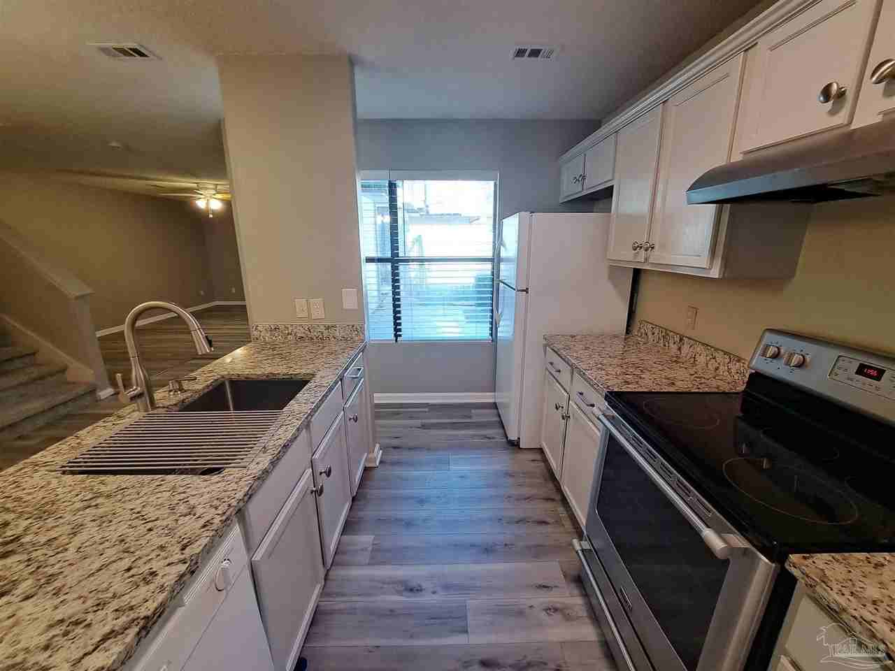 2301 W Michigan Ave Apt 21 - Photo 7 of 25