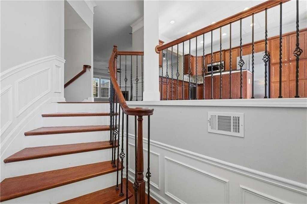 2117 Wylmoor Way Se - Photo 6 of 37