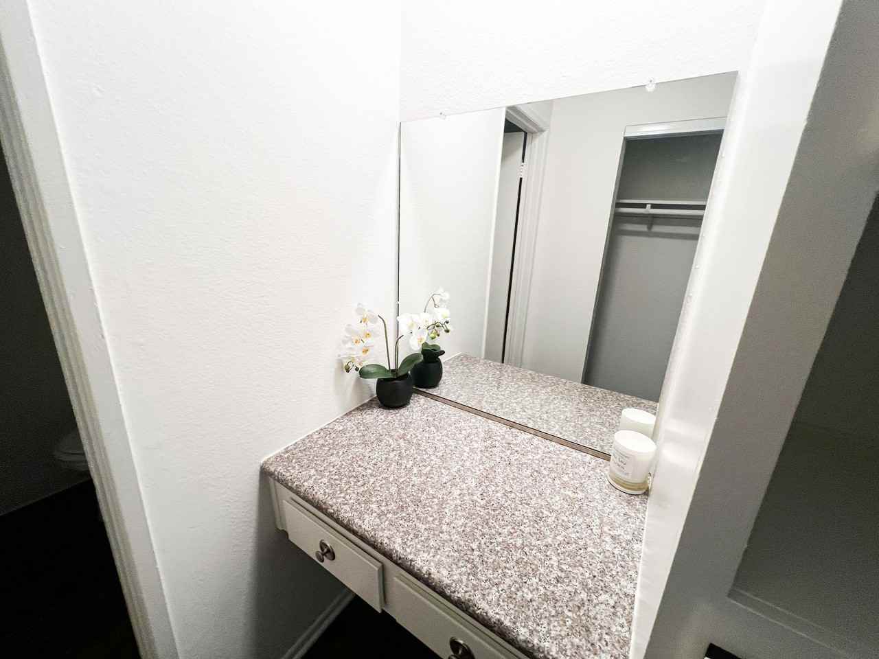 Green Court Apartments - Photo 4 of 24