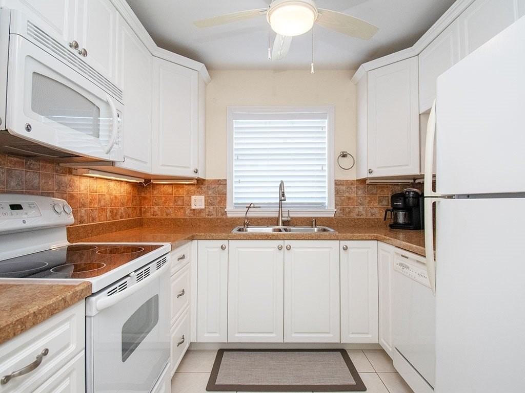 17 Vista Palm Ln Apt 207 - Photo 7 of 32