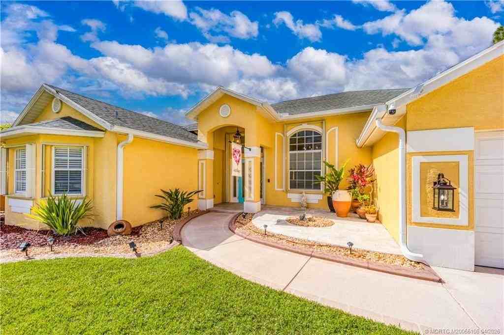 5936 Nw Brenda Cir - Photo 3 of 28