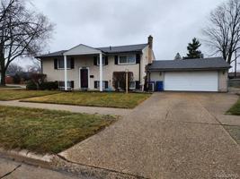 featured image of 27592 Strathmoor Dr