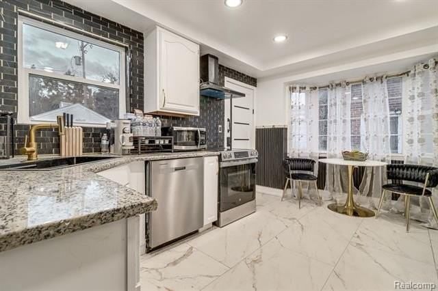 14010 Artesian St - Photo 3 of 26