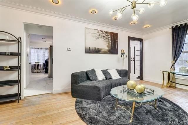 14010 Artesian St - Photo 7 of 26