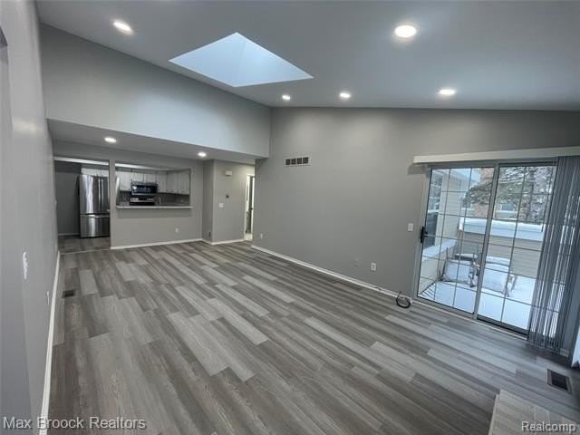 6600 Bellows Ct - Photo 2 of 18