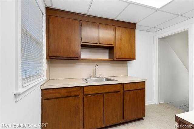 699 Saint Clair Ave #12 - Photo 6 of 18