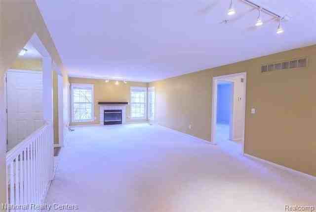 28414 Carlton Way Dr - Photo 3 of 37