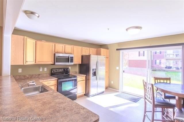 28414 Carlton Way Dr - Photo 5 of 37