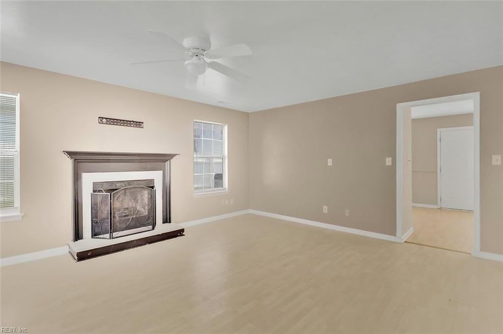 220 Abingdon Cir - Photo 6 of 17