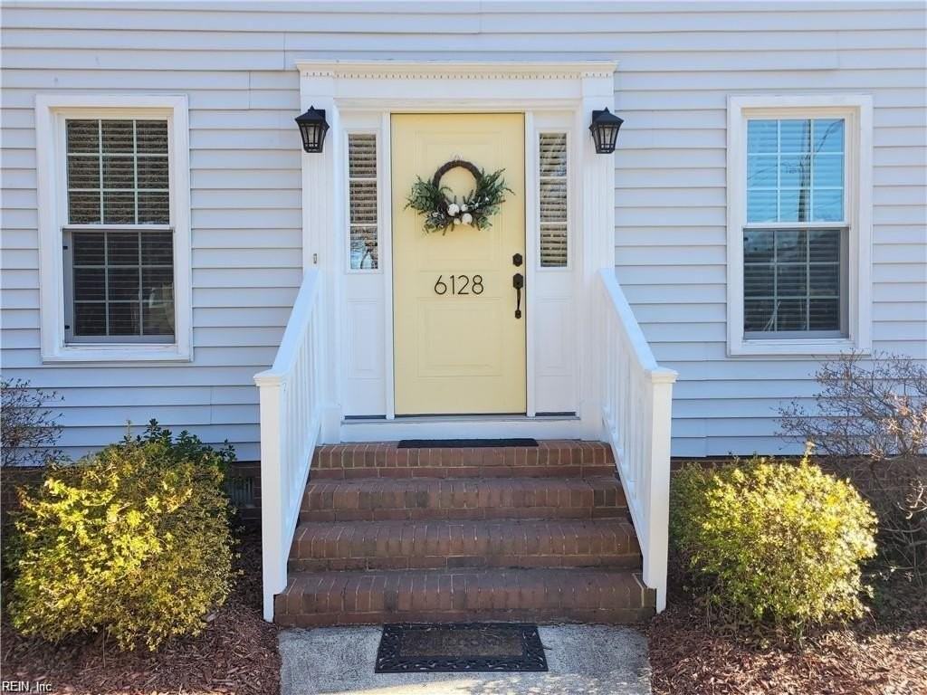 6128 Wythe Pl - Photo 3 of 41