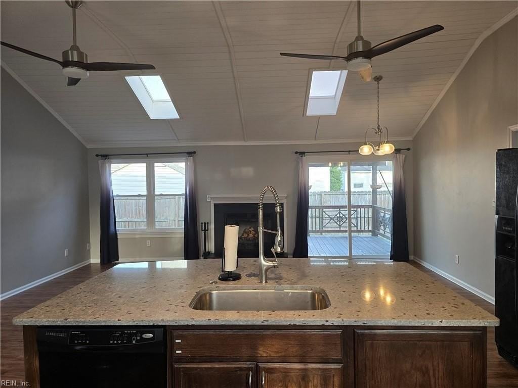 4563 Shoshone Ct - Photo 7 of 28