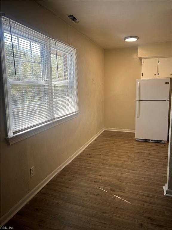 509 W Ocean View Ave #6 - Photo 5 of 14