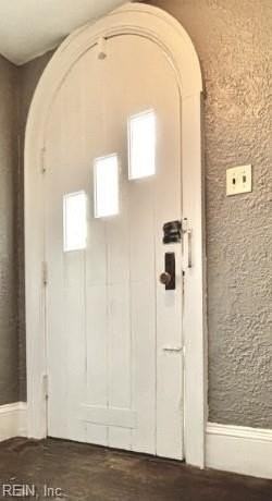 3585 Utah St - Photo 2 of 17