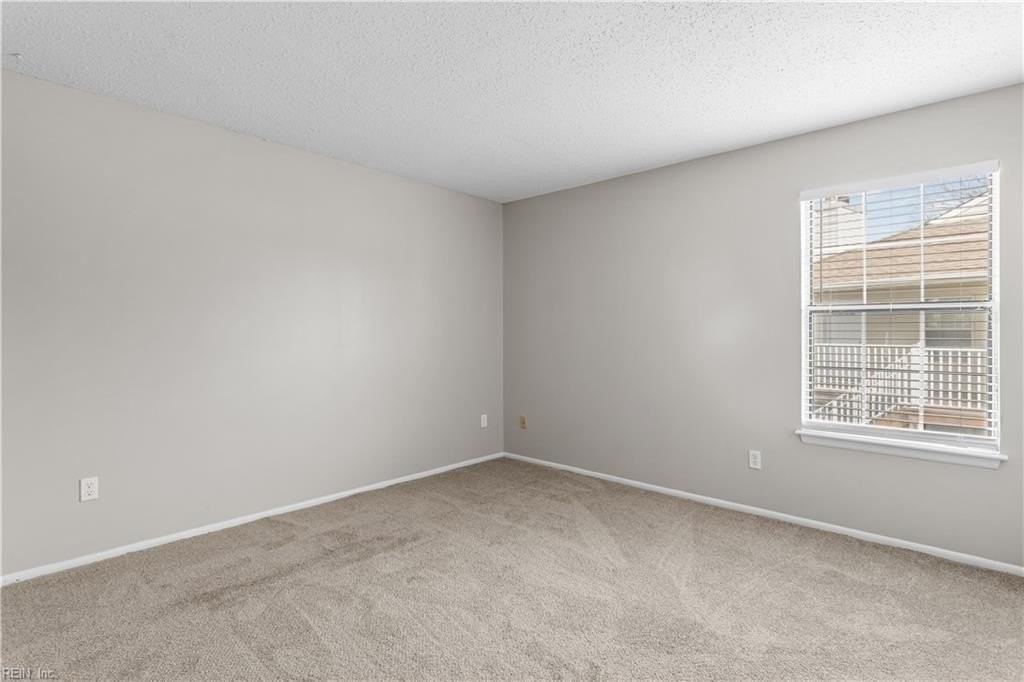 503 Peak Ct - Photo 6 of 10