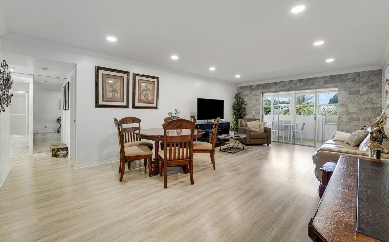 14849 Cumberland Dr Unit 2070 - Photo 3 of 27