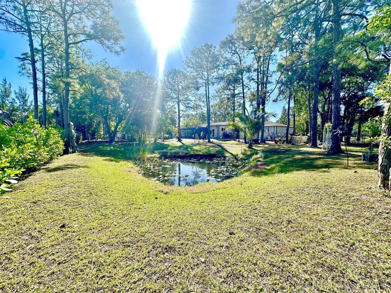 13619 57th Pl N - Photo 4 of 50