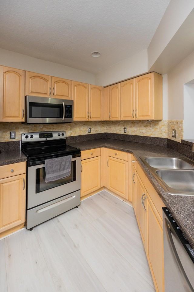 50 Desford Ln - Photo 6 of 25