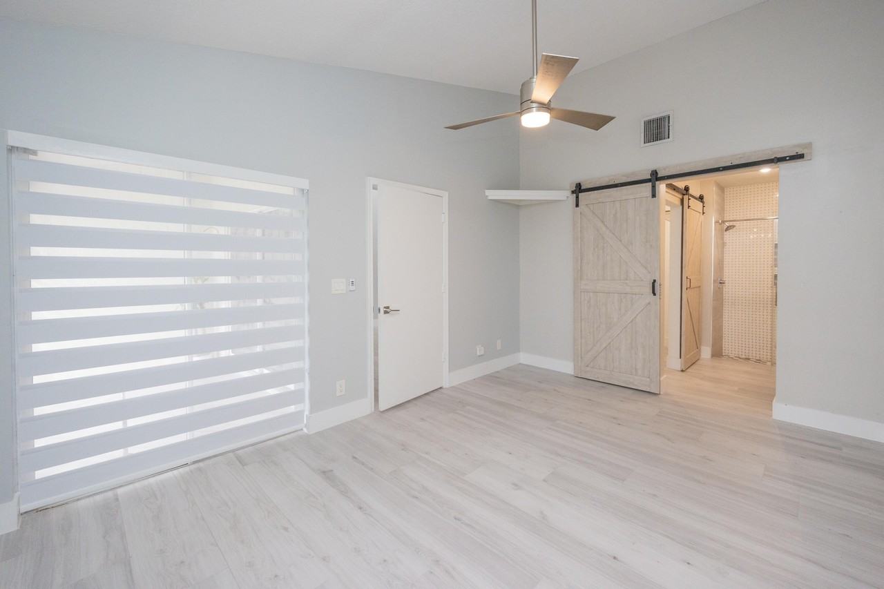 50 Desford Ln - Photo 2 of 25