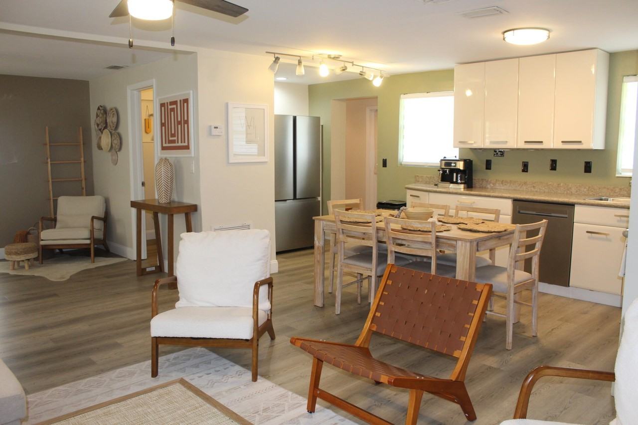 5893 Williamson Rd - Photo 5 of 25