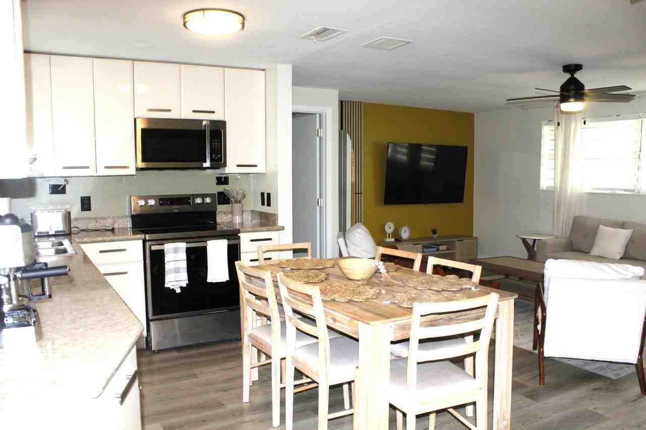 5893 Williamson Rd - Photo 6 of 25