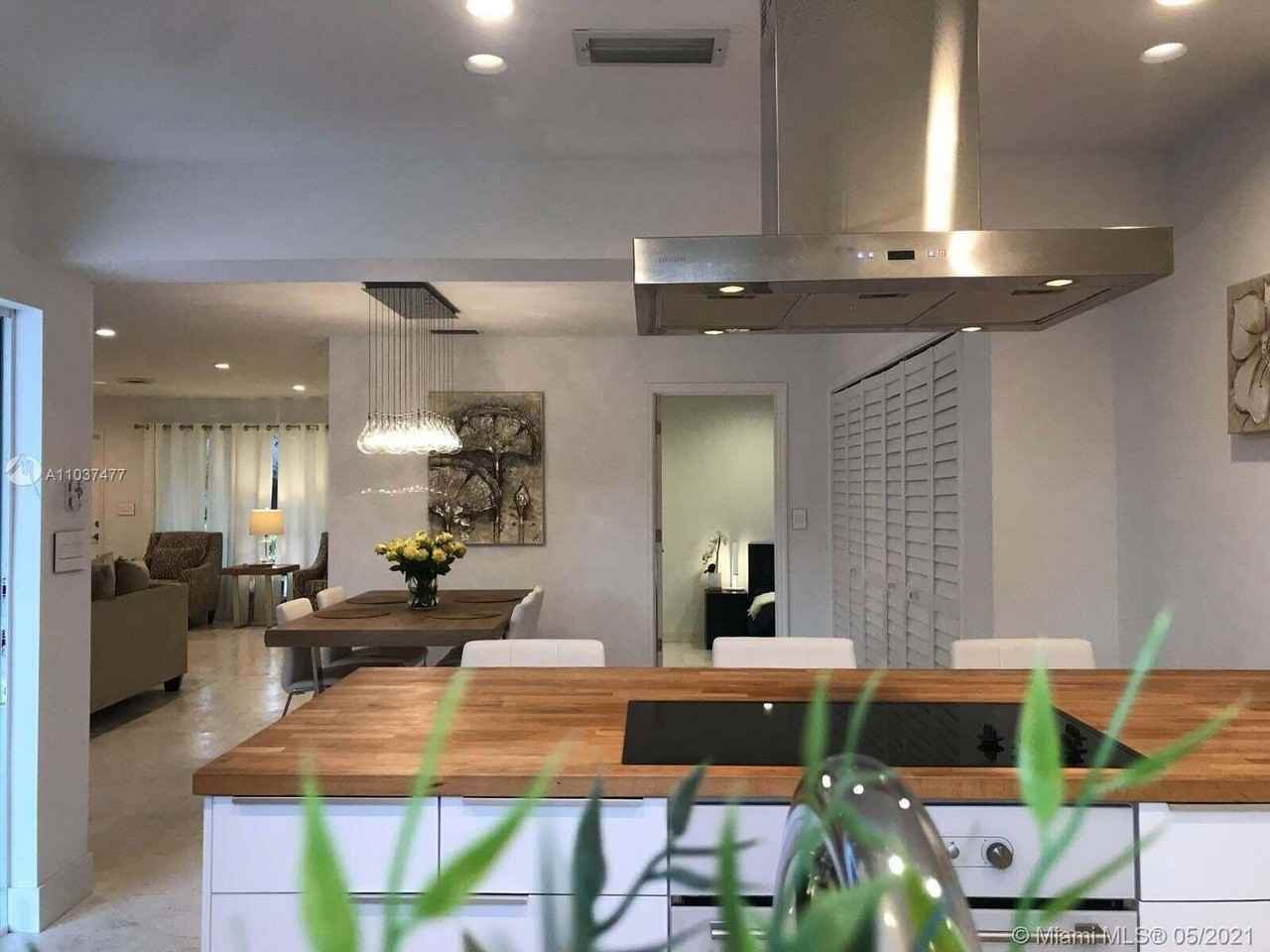 131 Orchard Ridge Ln - Photo 2 of 19