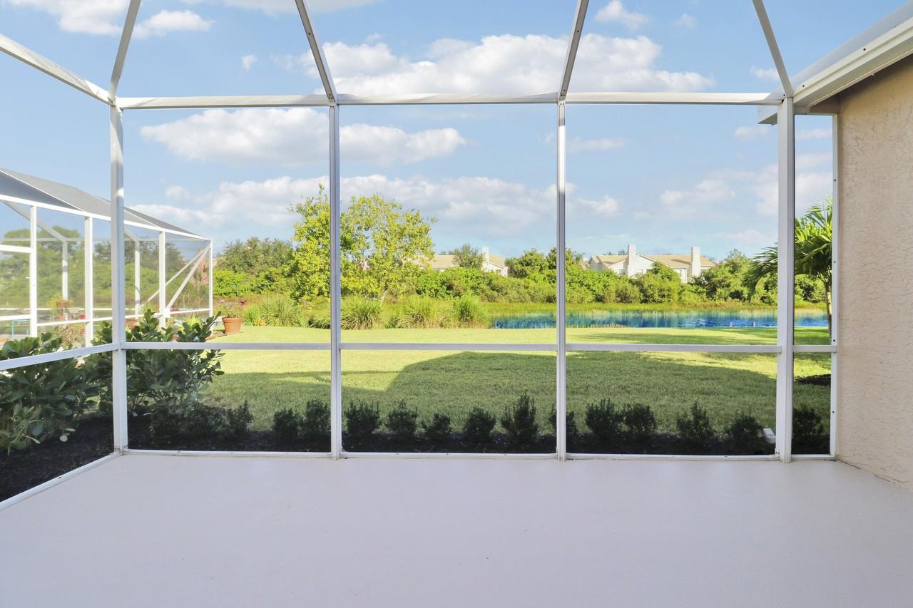 726 Sw Aruba Bay - Photo 5 of 37