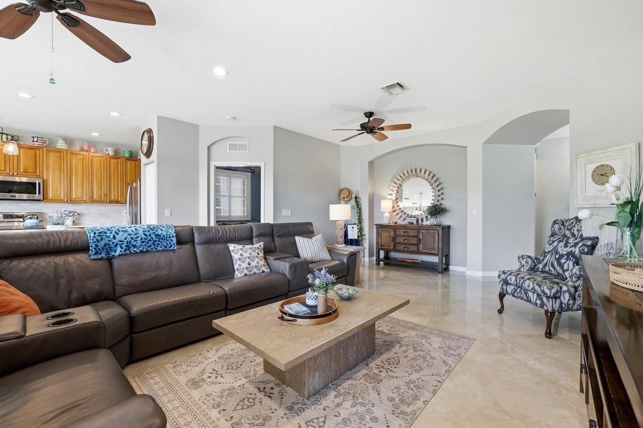 2101 Wingate Bnd - Photo 6 of 28