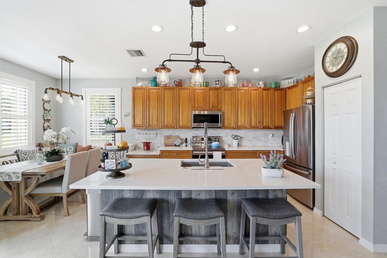 2101 Wingate Bnd - Photo 7 of 28