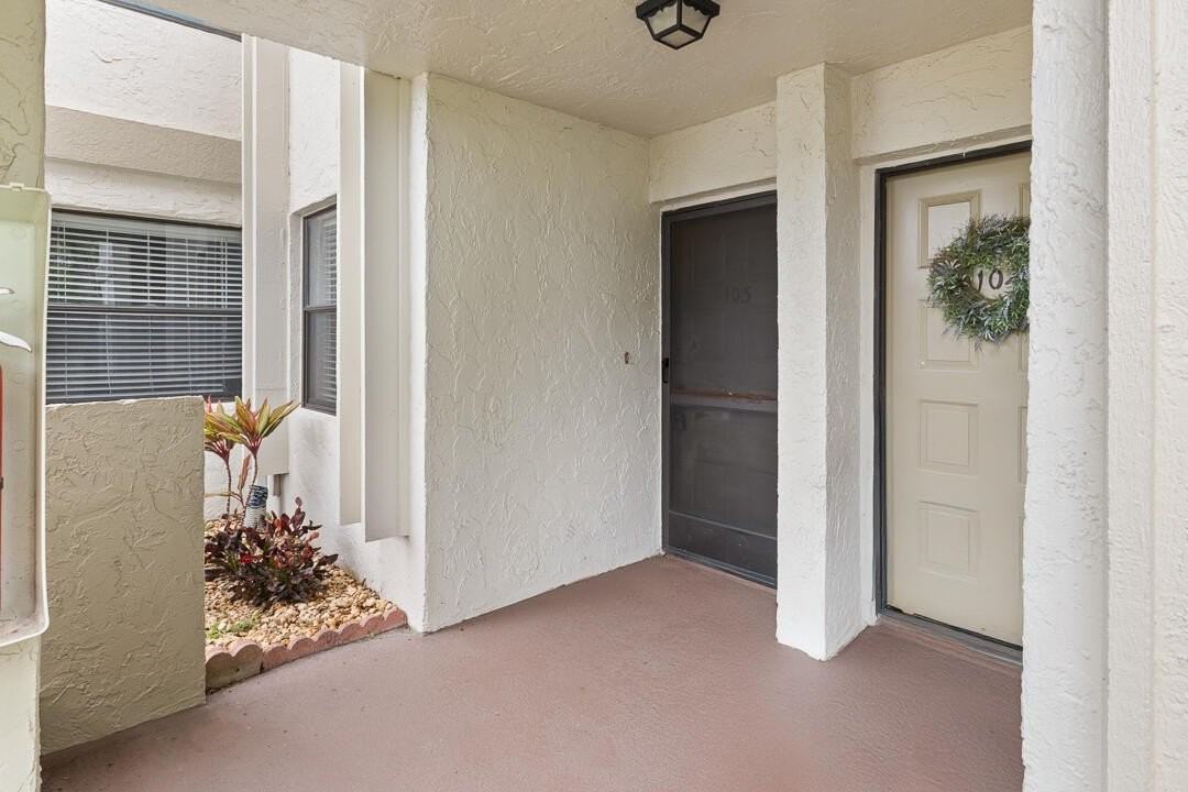 12962 Briarlake Dr #103 - Photo 3 of 32