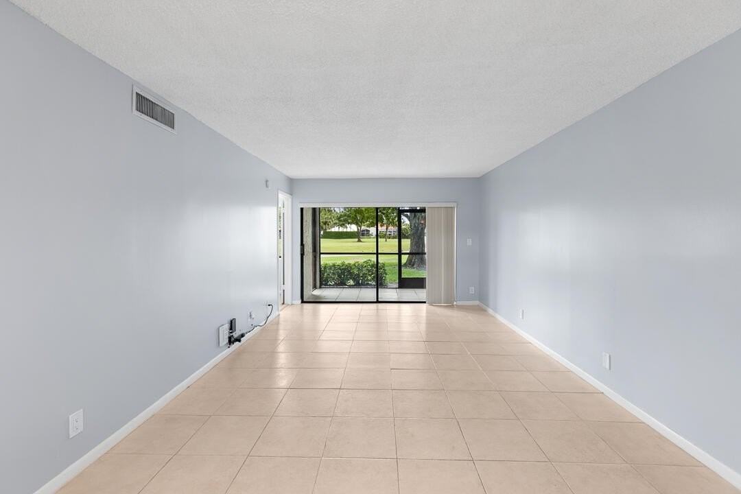 12962 Briarlake Dr #103 - Photo 5 of 32