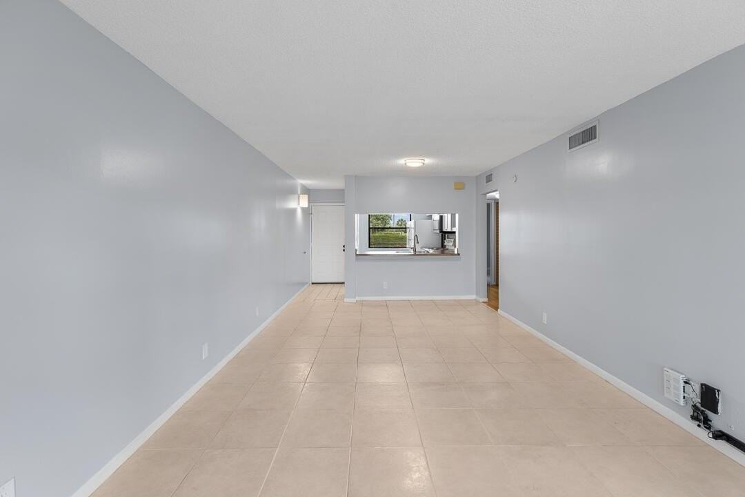 12962 Briarlake Dr #103 - Photo 6 of 32