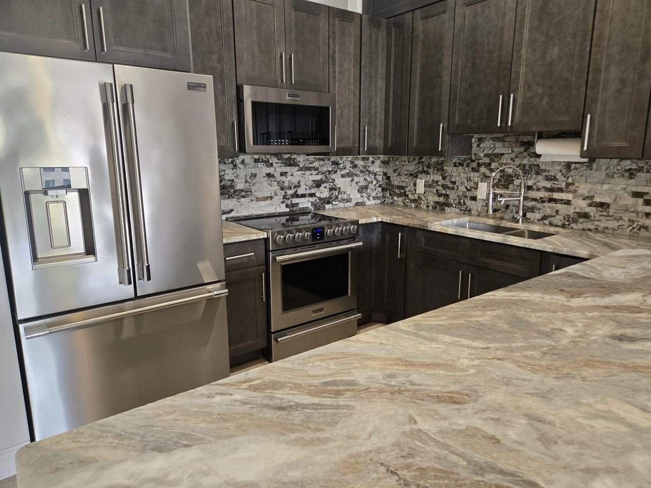 706 Freedom Ct Unit 706 - Photo 7 of 49