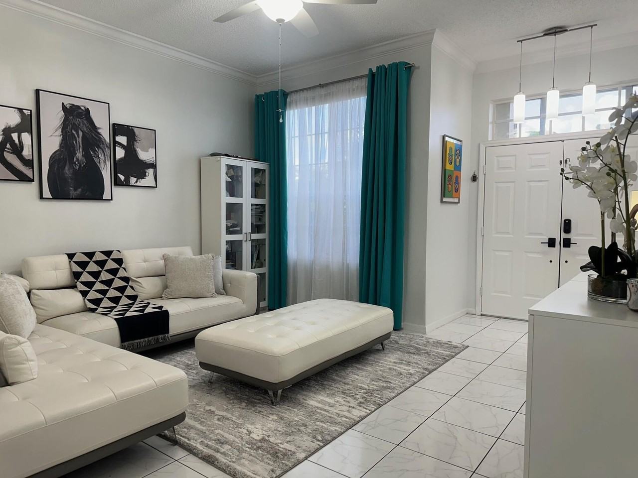 717 Lake Wellington Dr - Photo 4 of 15