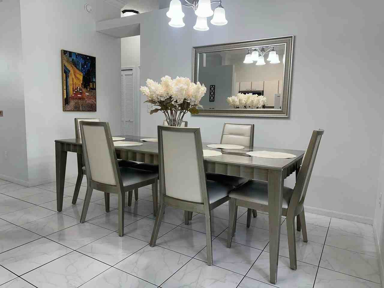 717 Lake Wellington Dr - Photo 5 of 15