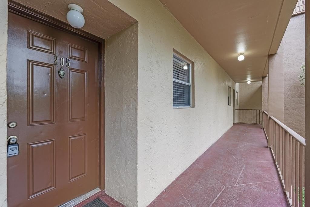 120 Sparrow Dr #205 - Photo 2 of 27