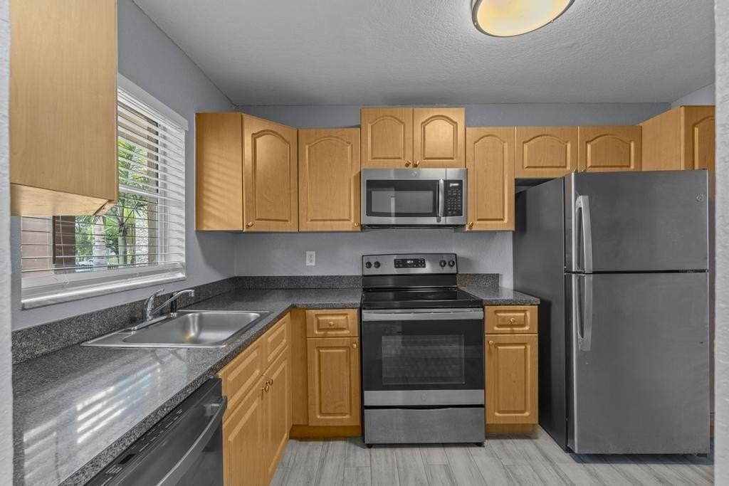 120 Sparrow Dr #205 - Photo 5 of 27