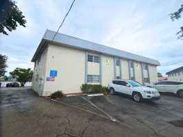 featured image of 519 W Kalmia Dr Apt 1 #Apt 1