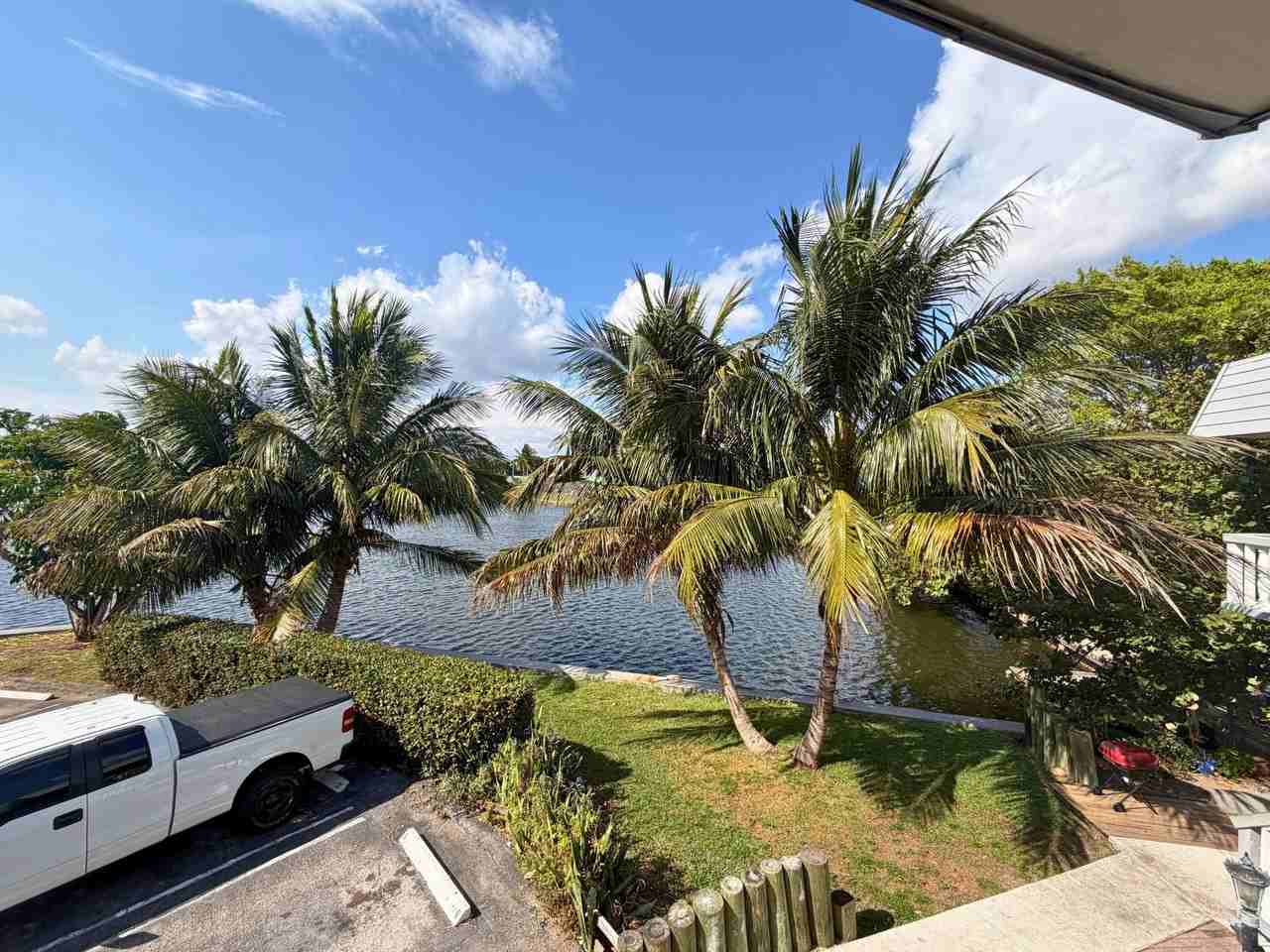 519 W Kalmia Dr Apt 1 - Photo 3 of 17