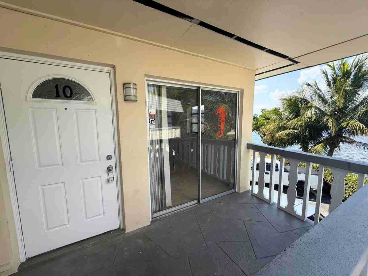 519 W Kalmia Dr Apt 1 - Photo 4 of 17