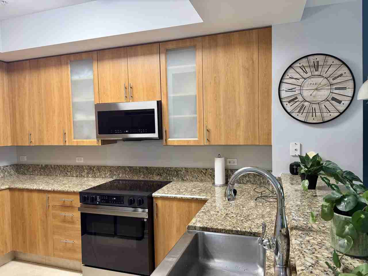 2609 Ne 14th Ave Apt 106 - Photo 3 of 50