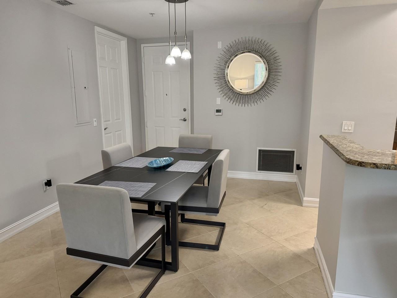 2609 Ne 14th Ave Apt 106 - Photo 5 of 50