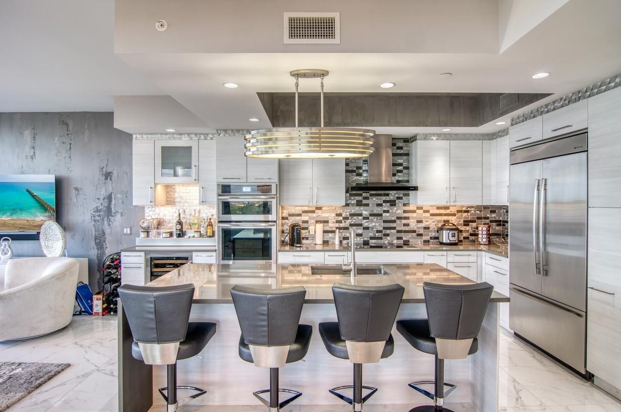 1 Water Club Way Apt 601 - Photo 7 of 37