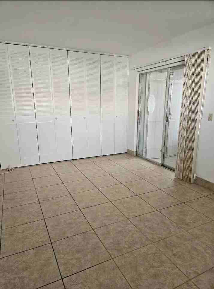 39 Valencia Ter - Photo 2 of 6