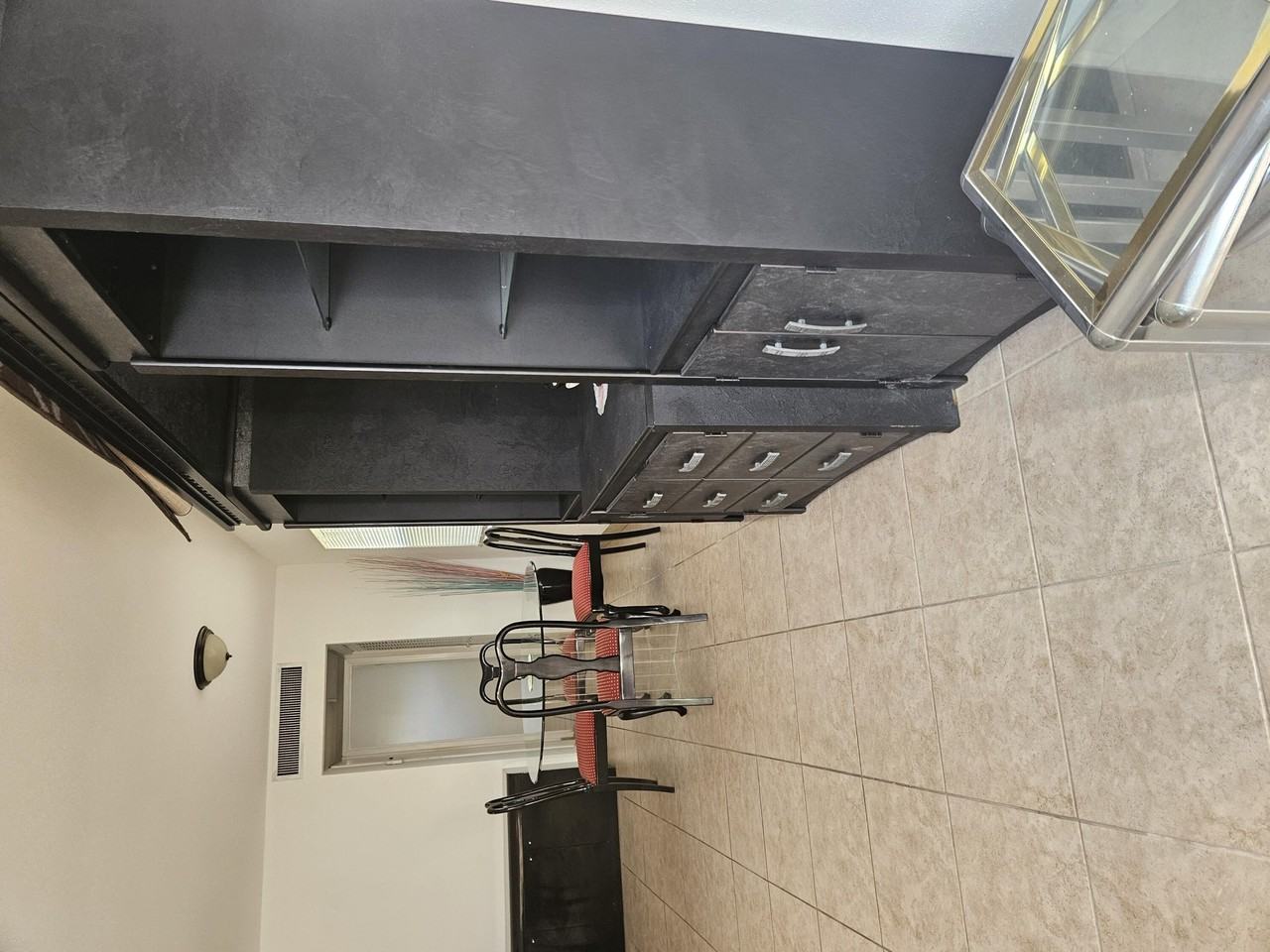 39 Valencia Ter - Photo 3 of 6