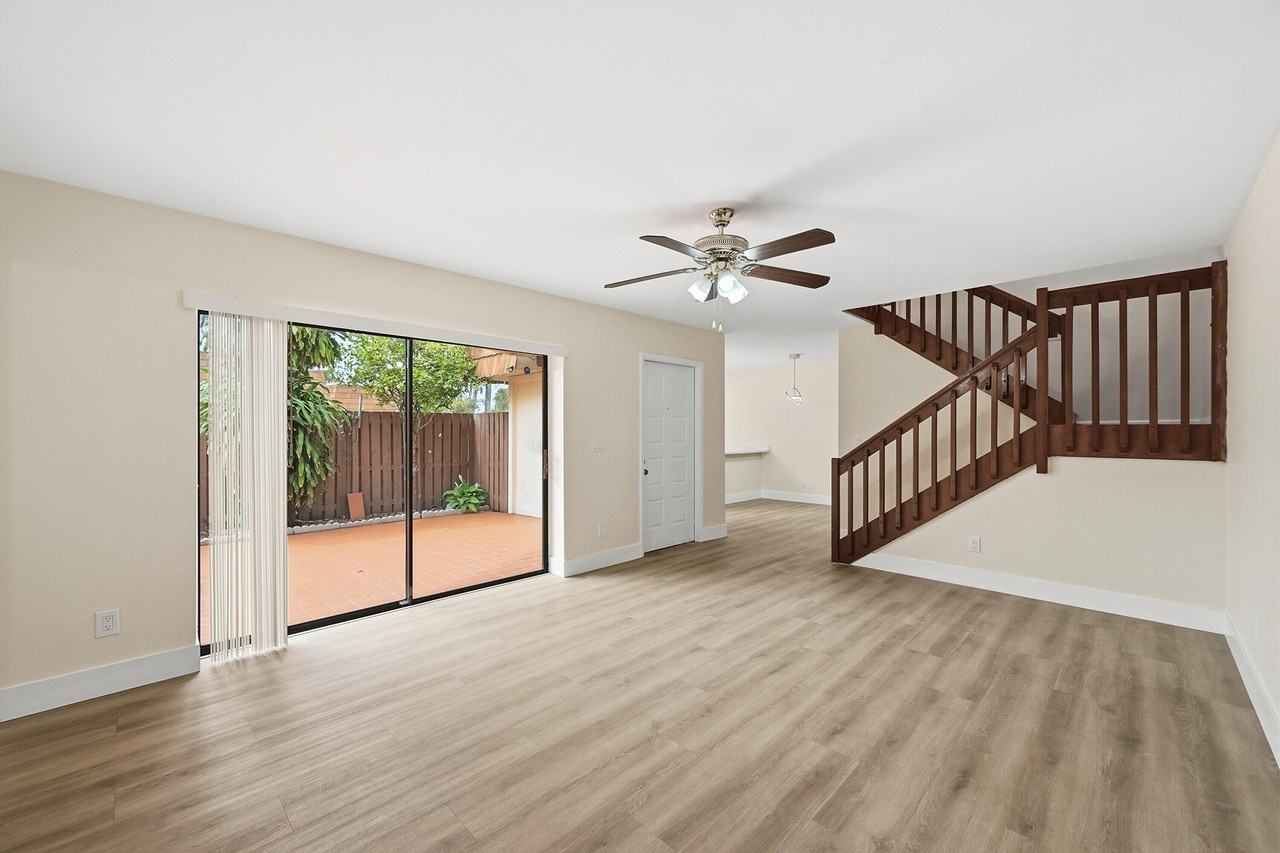 8337 N Coral Cir - Photo 6 of 25