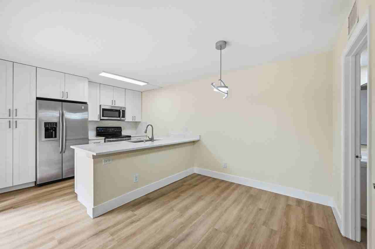 8337 N Coral Cir - Photo 7 of 25