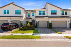 featured image of 4352 Veleiros Ave