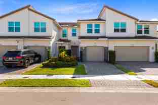 4352 Veleiros Ave - Photo 1 of 1